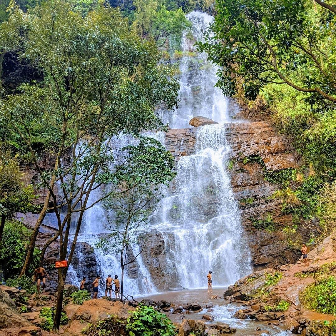 Jhari Waterfalls